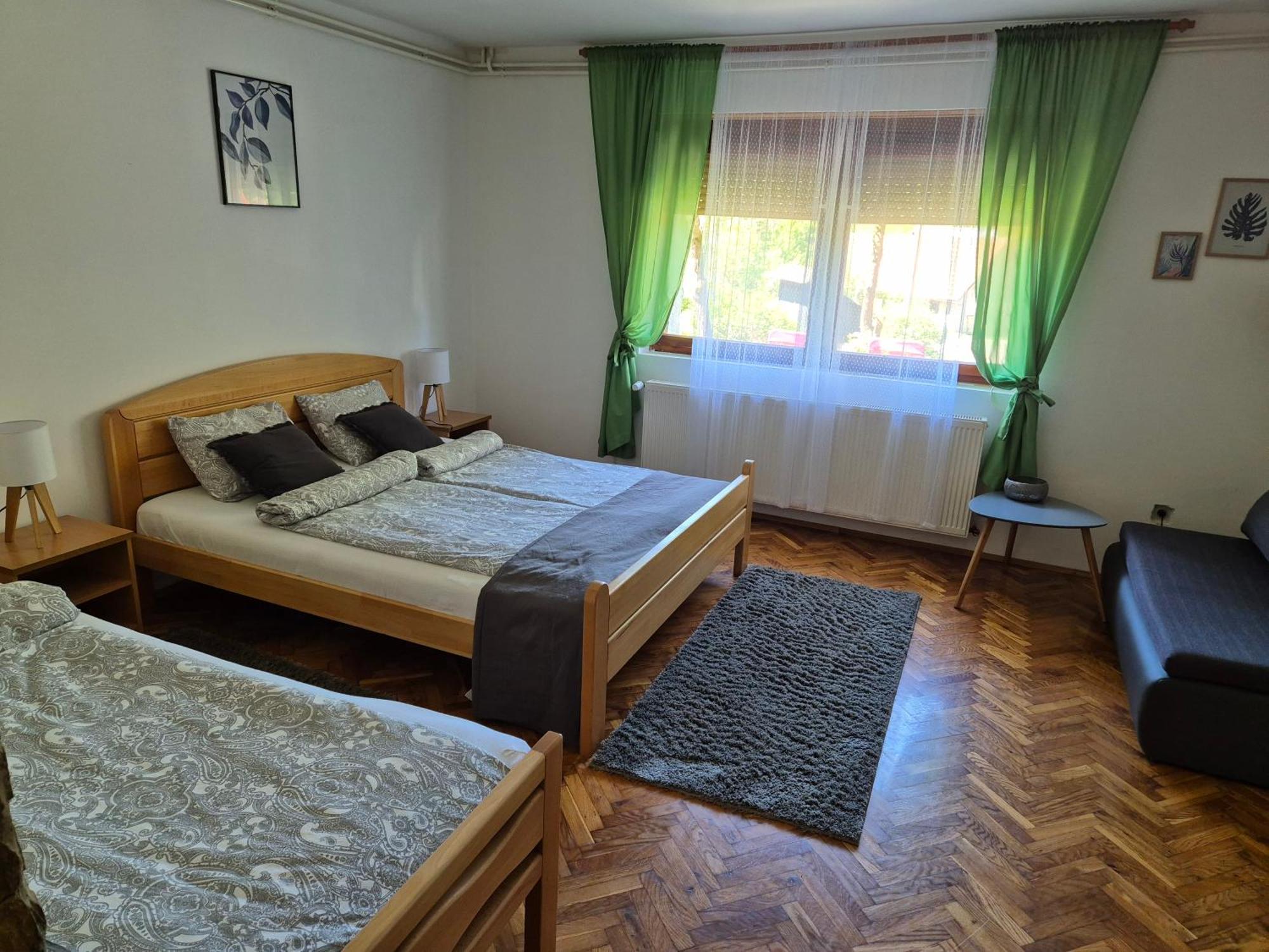 House Dado Hotel Jezerce Quarto foto